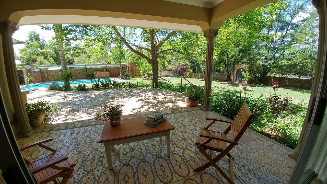 Rosa B&B Oudtshoorn Eksteriør bilde